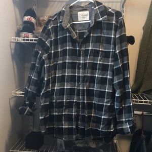 Black & White Flannel w/Pocket
